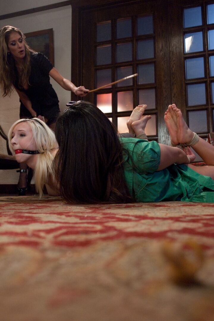 21P Bunda Chicoteada Ashley Jane, Crime, Sasha Yung