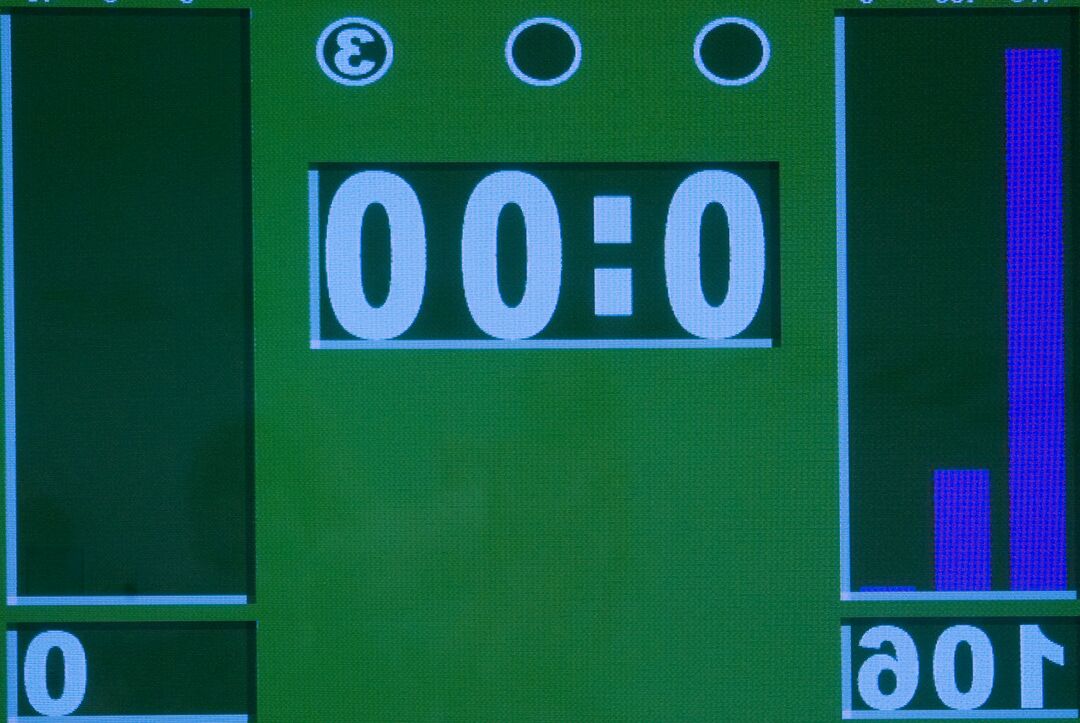 21P Окончательная капитуляция Ди Уильямс, Тиа Линг