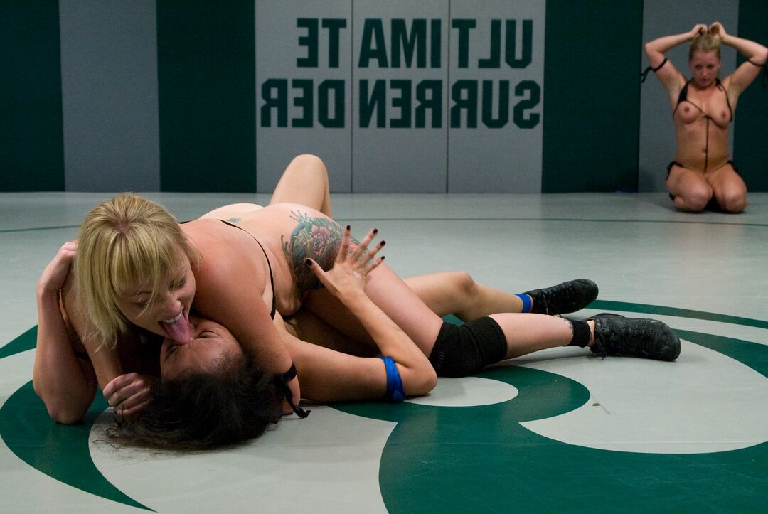 21P Ultimate Surrender Adrianna Nicole, Annie Cruz, Dia Zerva, Hollie Stevens