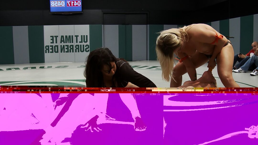 21P Ultimate Surrender DragonLily, Holly Heart, Isis Love, Tara Lynn Foxx, Vendetta