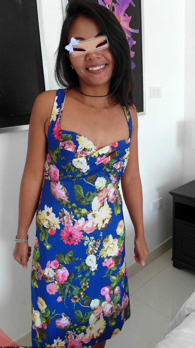 15P Garota do bar Pattaya usa uma máscara enquanto transa com um turista sexual