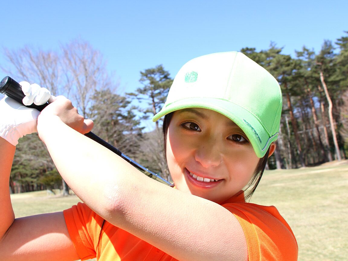12P Asian golfer sucks a tasty dong while riding another one in her bedroom