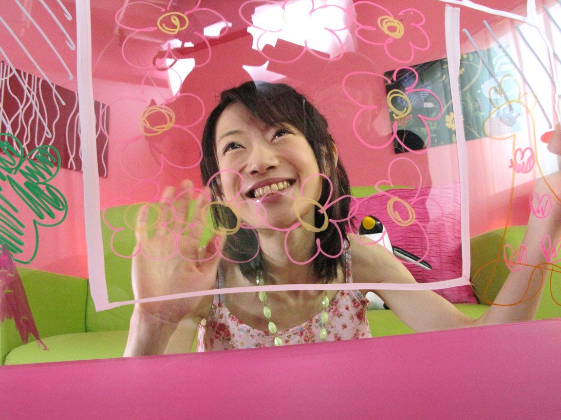 Aoba Ito, écolière asiatique de 12P, écarte les jambes pour jouer, doigter et baiser