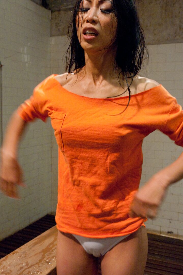 21P Asian inmate Tia Ling gets stripped & tortured with water by warden Ariel X