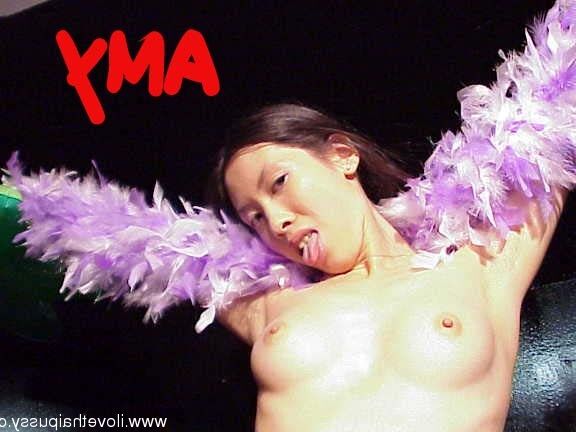 16P Salacious asian floosie pleasing her soaking wet twat with a vibrator