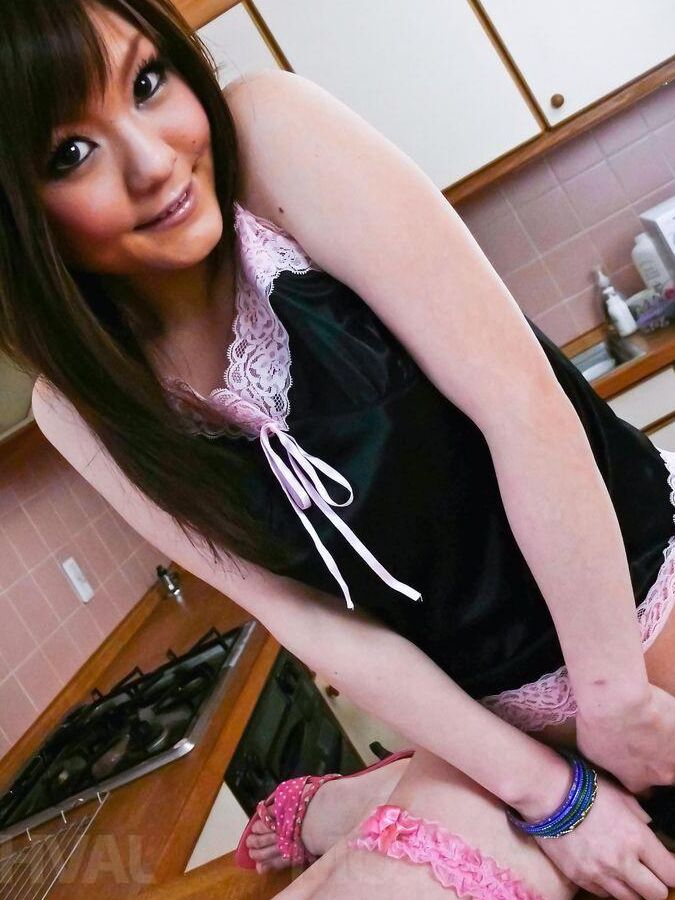 15P Huwari Asian teases her peach till squirts in a cup of coffee