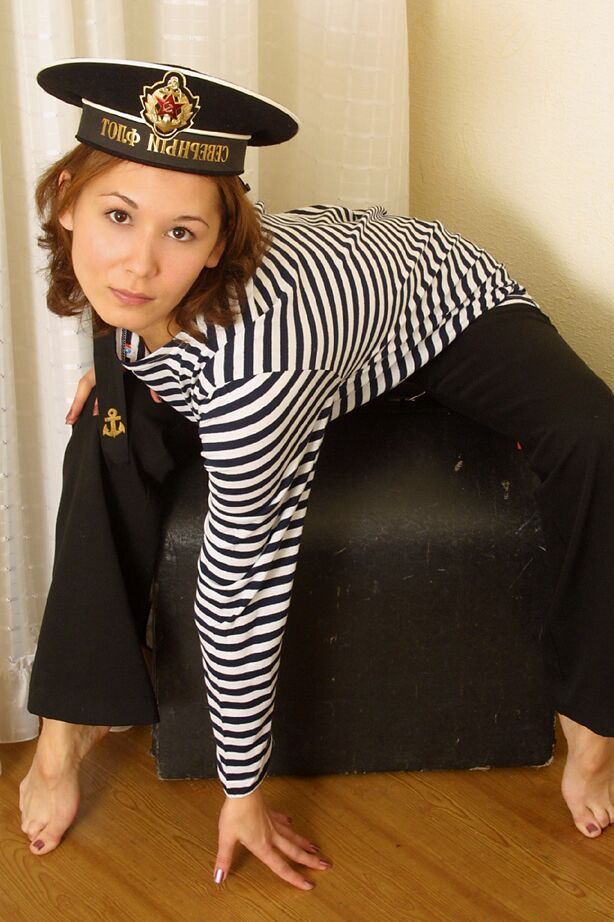 16P Asian first timer modeling for babe pics before revealing hairy cooter