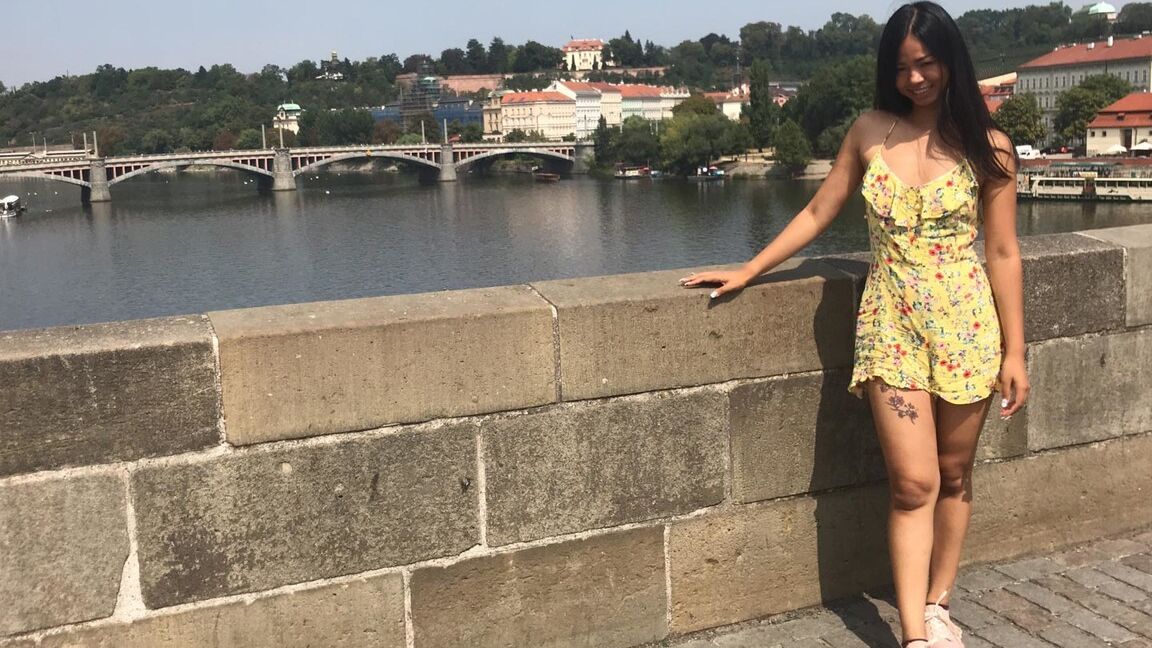 15P A amadora asiática Jureka Del Mar faz sexo POV depois de uma expedição turística