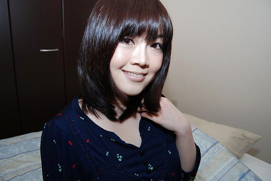 16P Smiley asian lovely Arisa Maeda undressing and spreading lower lips