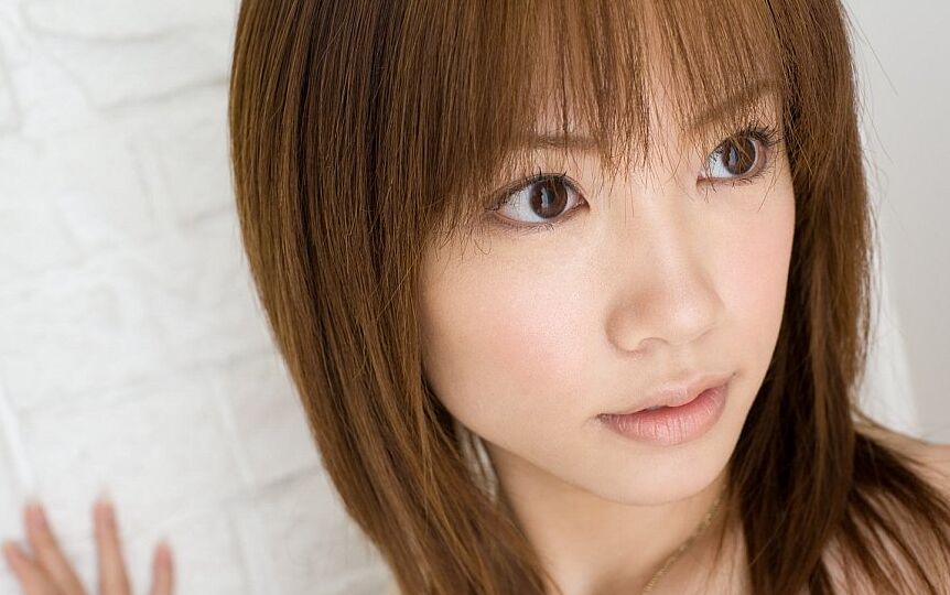 16P 日本の赤毛椎名麗華がシースルーのドレスで胸を露出