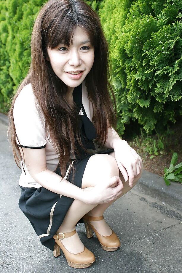 16P Naughty asian babe Sumie Takai getting naked and toying her hairy twat