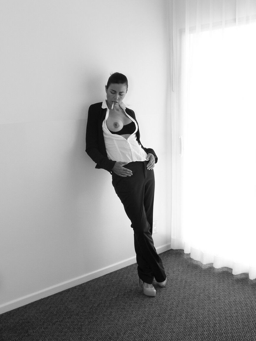 21P Lésbica gostosa Dana Vespoli e seu bebê de seios médios Sovereign Syre posando nua
