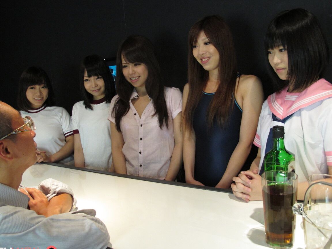 21P Cute Japanese teens participate in a wild Asian orgy in the nightclub