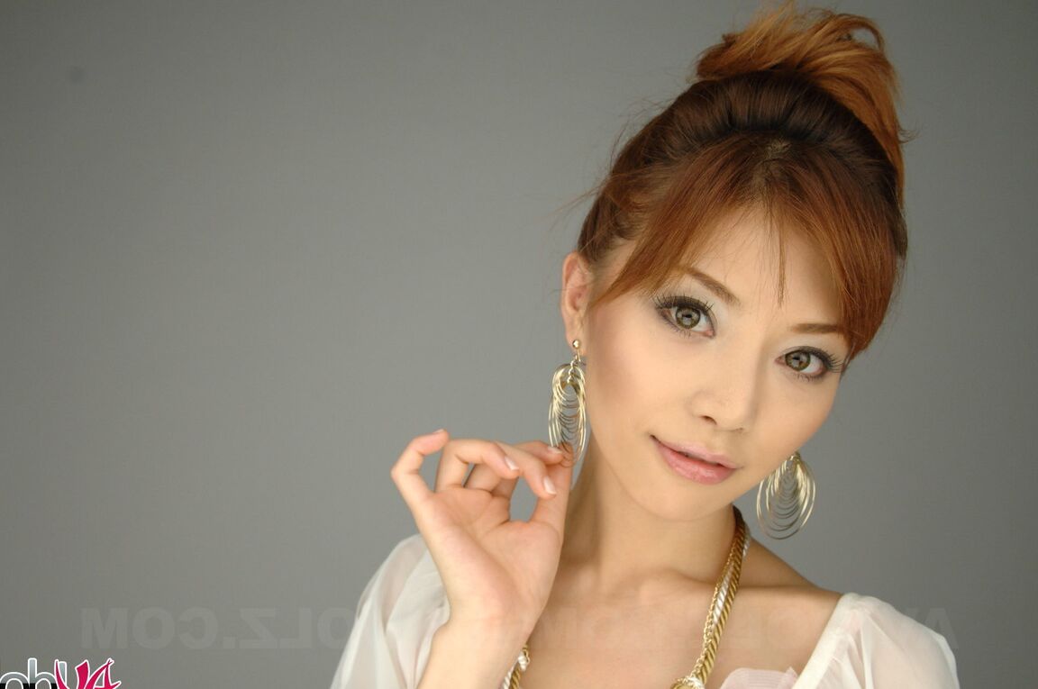 15P Jovem japonesa com um rosto bonito Akane Hotaru modelos não nuas