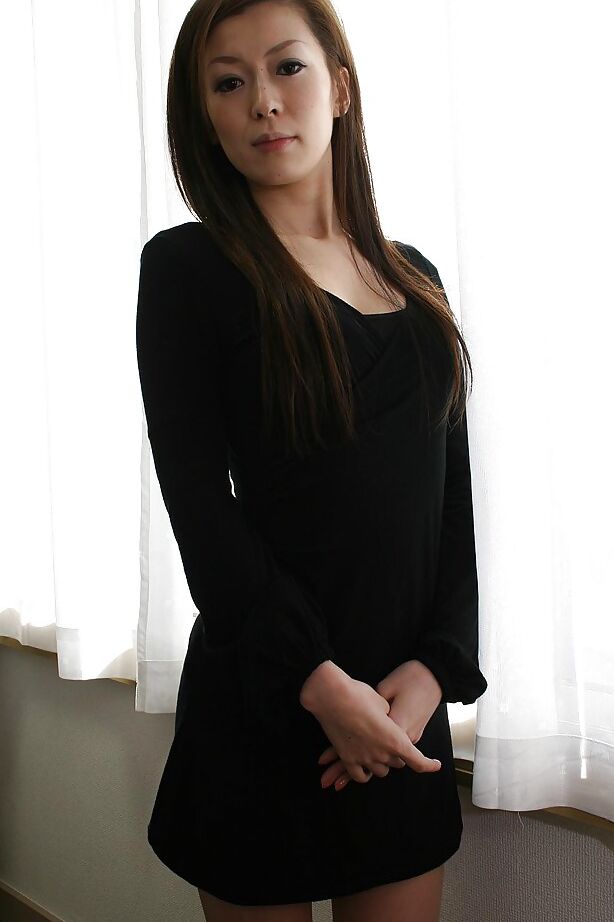 16P Asian babe Mai Katagiri undressing and exposing her seductive curves