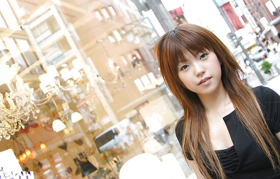16P 小さなおっぱいの素晴らしいアジアの十代の美女がストリップしてシャワーを浴びる