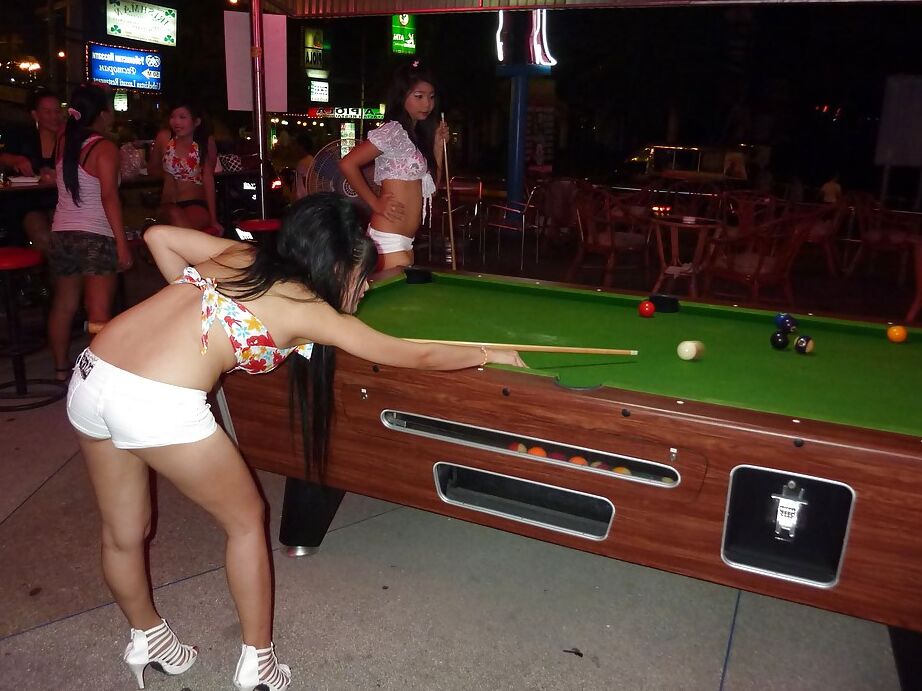 14P Seductive asian girl in white shorts gets picked up and fucked