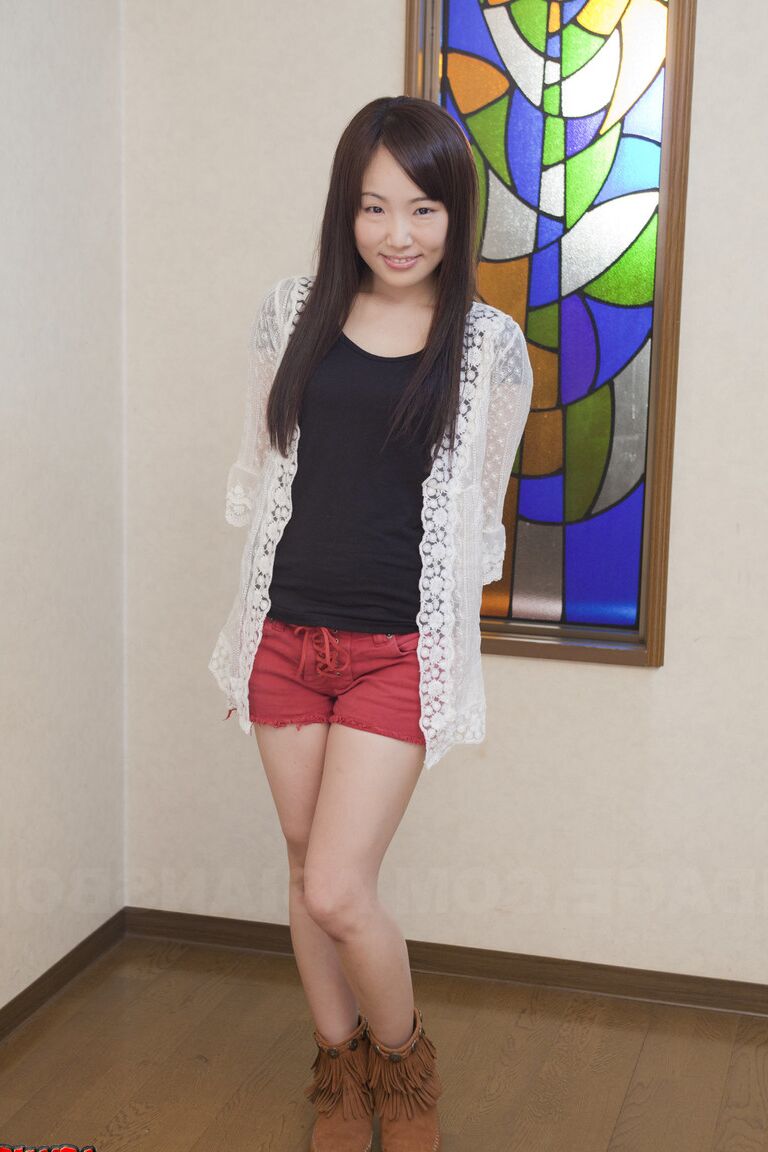 15P Innocent Japanese babe poses in her cute red short at the casting