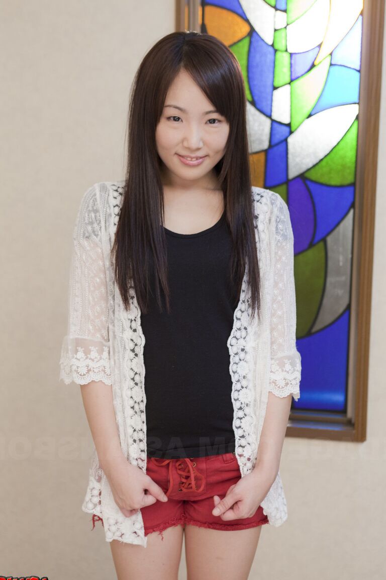 15P Innocent Japanese babe poses in her cute red short at the casting