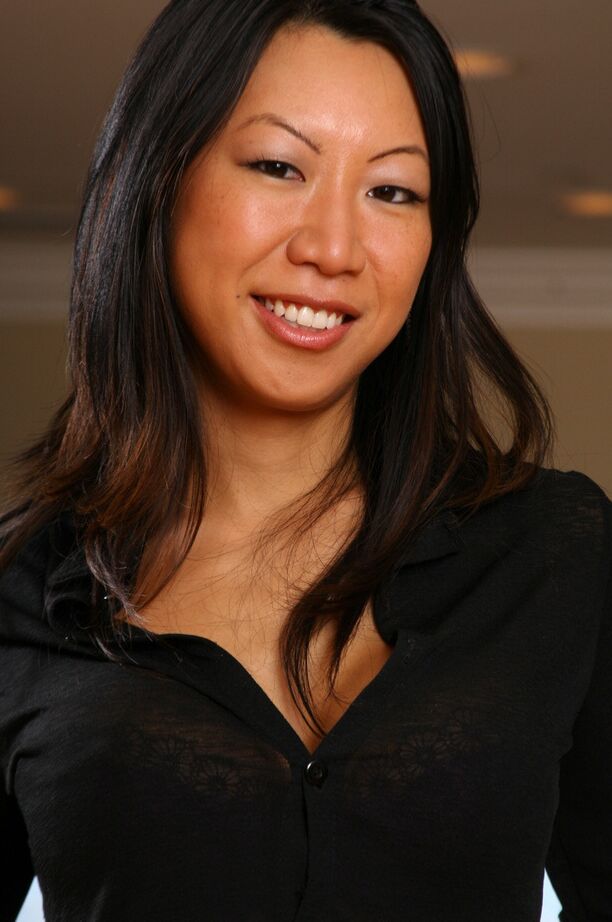 16P Asian milf Tia Ling takes part in an amateur undressing scene