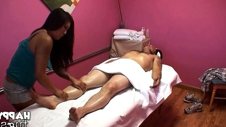 16P Chubby asian masseuse with ample ass rubs and fucks her hung client