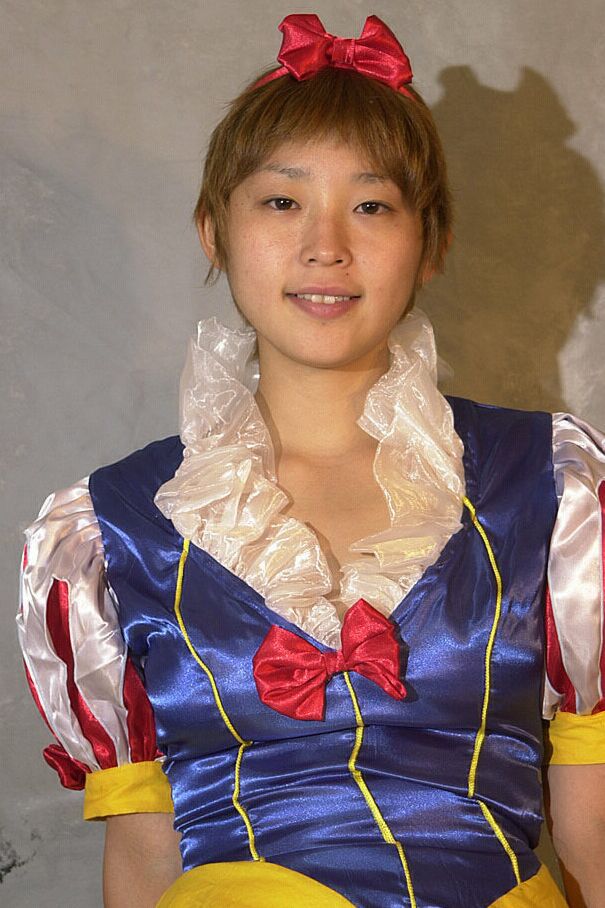 16P Bonito asiático iniciante Ai liberando lindos peitos de adolescente da roupa de cosplay