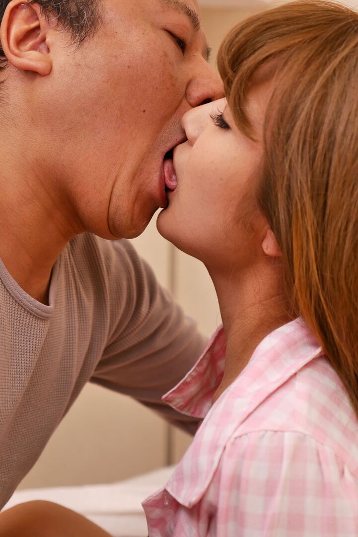 21P esposa asiática gostosa Hana Aoyama gosta de sexo selvagem