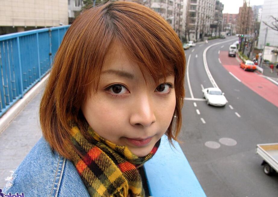 16P 服を着たら京子は街に出て新しいチンポを見つける準備ができています