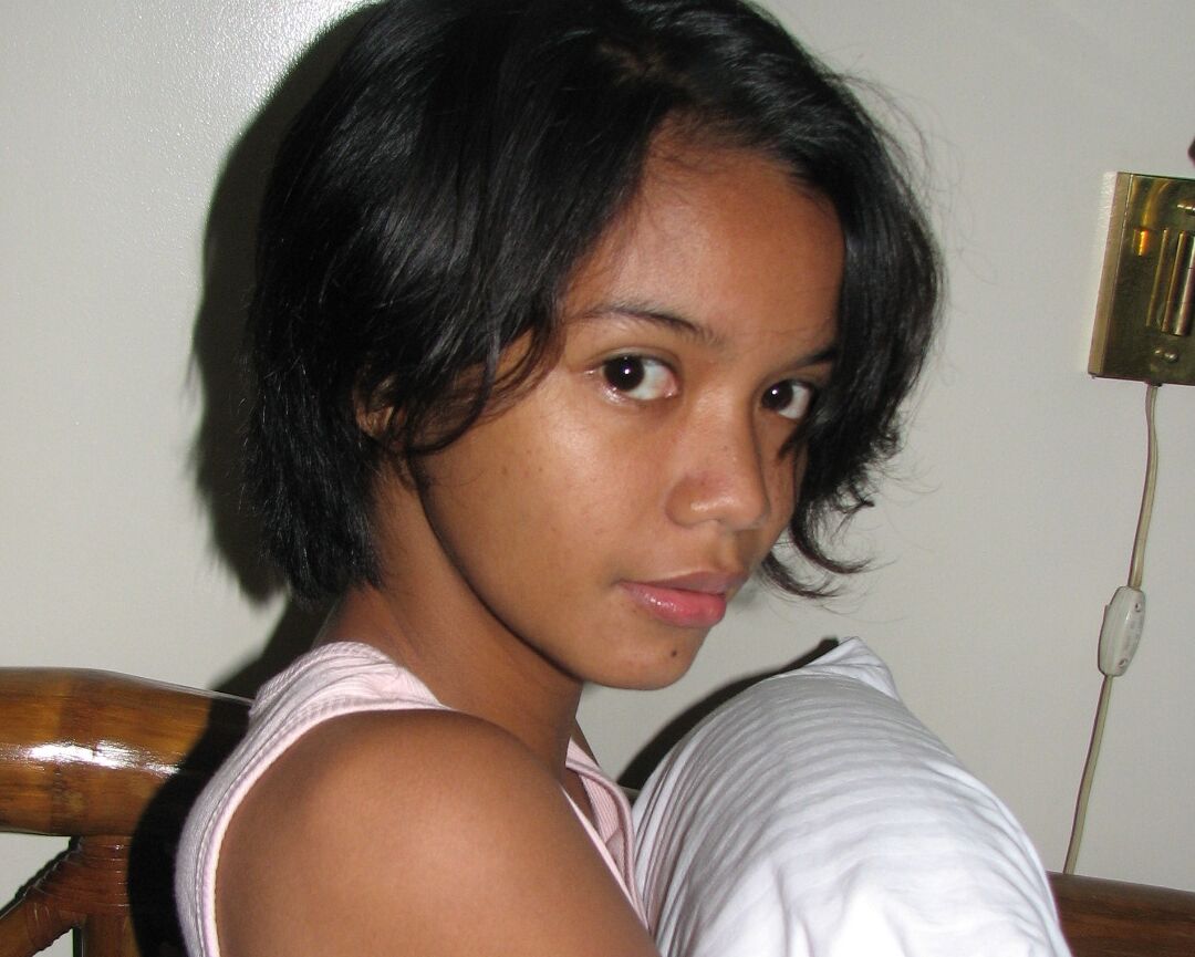 13P Filipina 18 Nena Morena
