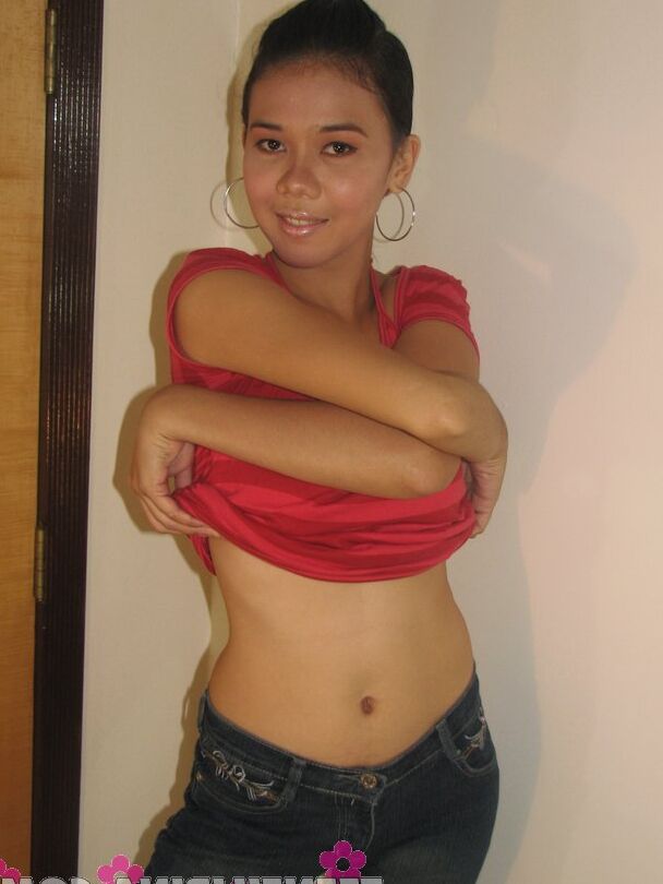 15P Filipina bebot strips off her hardon inducing body