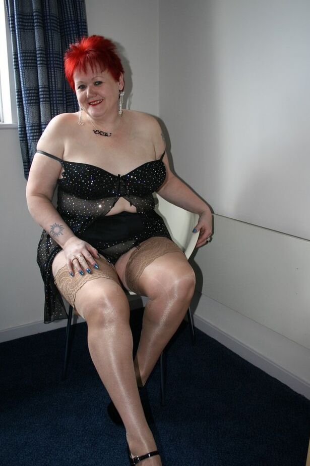 18P Mature redhead Valgasmic Exposed exposes herself indoors and in public too