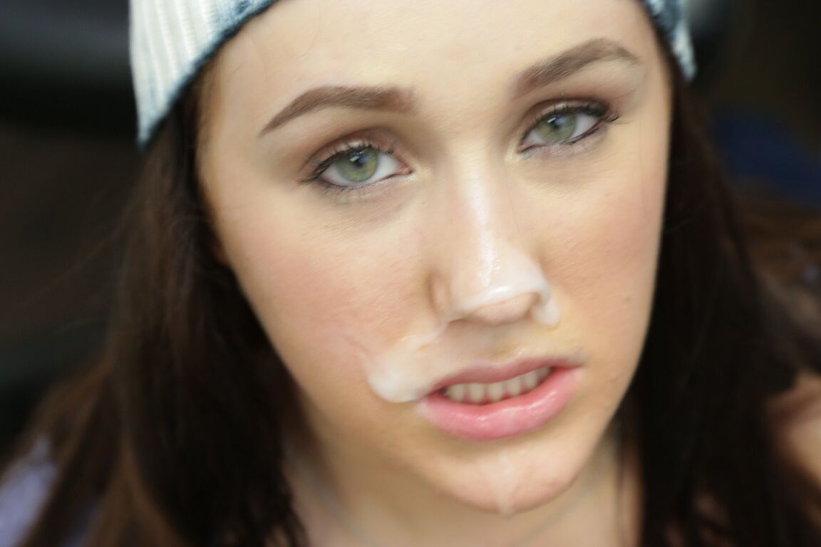 19P Teen mit Hut Holly Hudson wird von ihrem Latino-Freund gefickt und ins Gesicht gespritzt