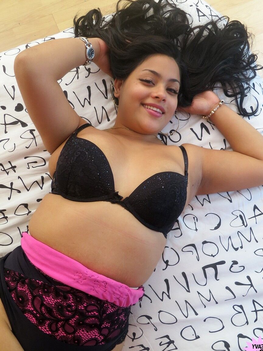 16P Colombiana MILF adora minha porra na língua