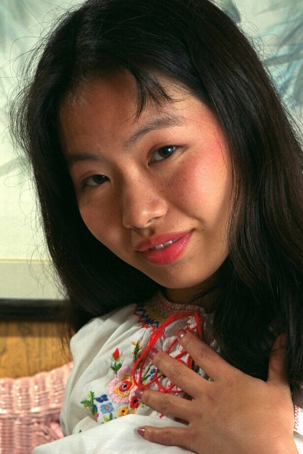 16P Asian first timer Ivy removing lace panties to spread hairy vagina