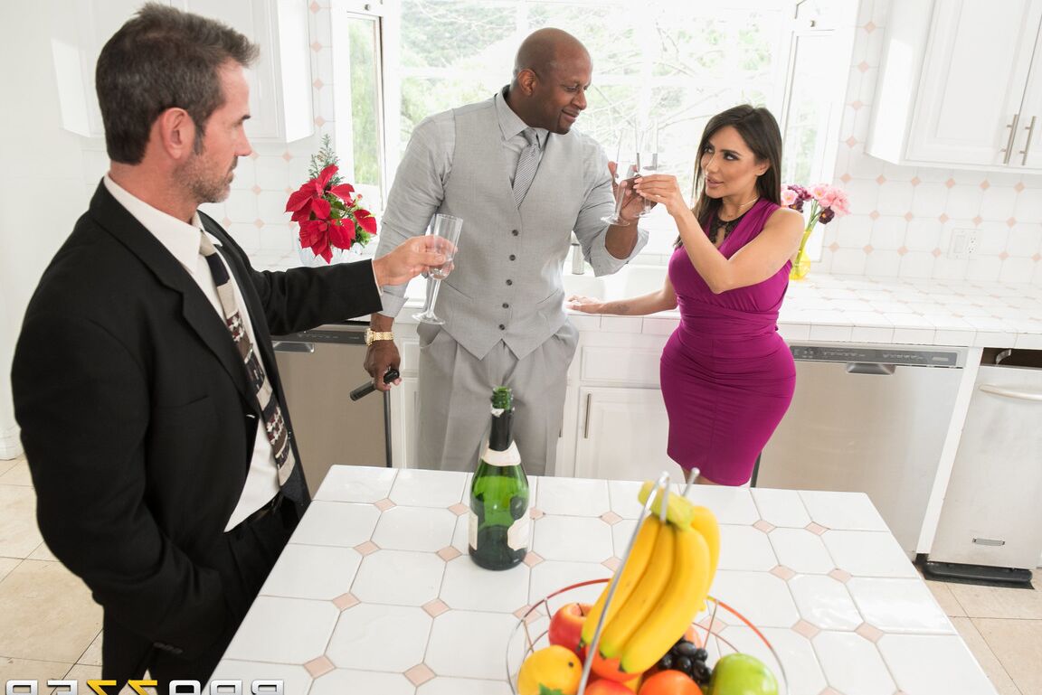 21P Brunette MILF with a huge butt Lela Star gets rammed by a black dong