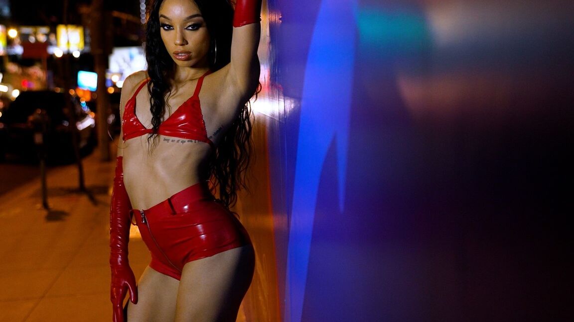 21P Evil Angel Alexis Tae, Jax Slayher, John Strong, Rob Piper
