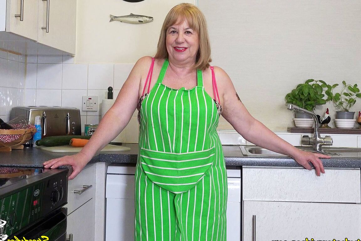 18P Dirty Doctors Videos In My Kitchen