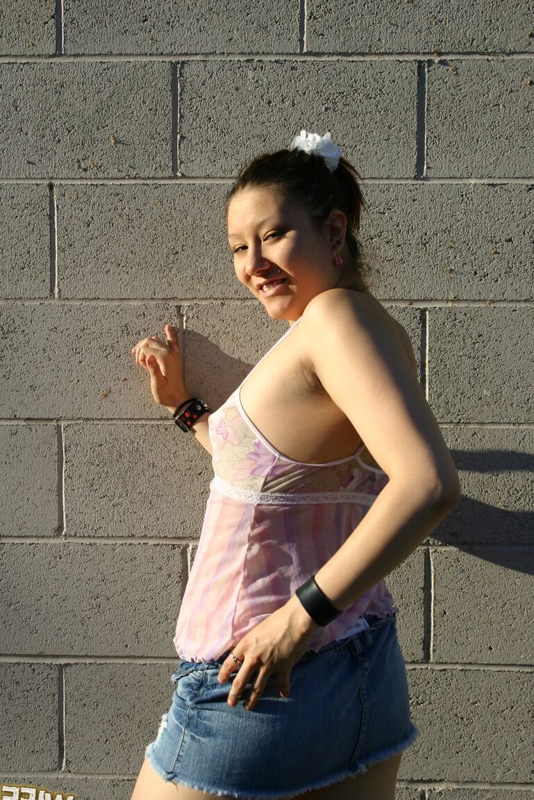 21P Skanky adolescente Lillie Ann marcada como vagabunda da BBC, caveira fodida