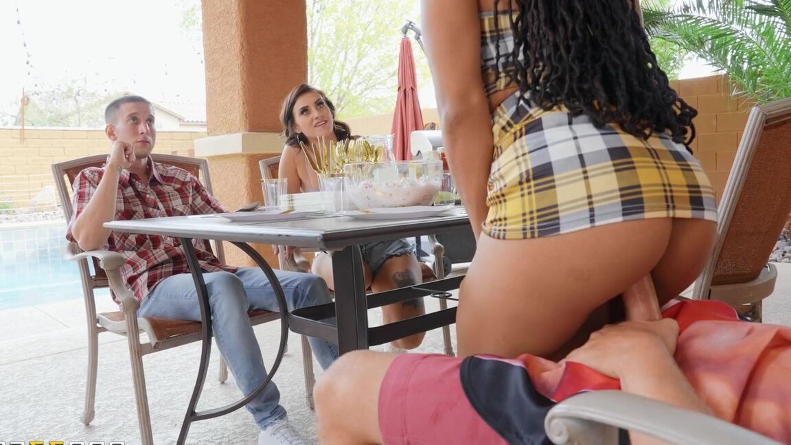 21P Brazzers Réseau Kira Noir, Indica Monroe, Van Wylde