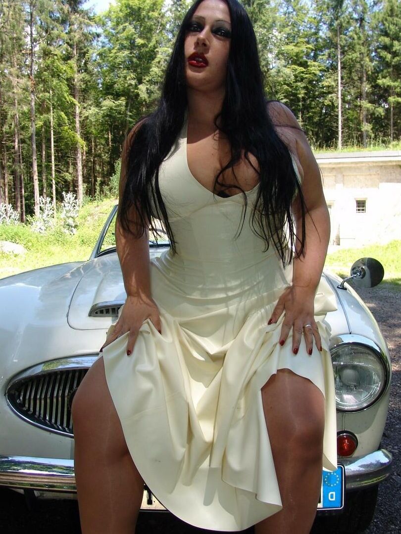16P The Rubber MarilynGros seins,Fétiche,Latex