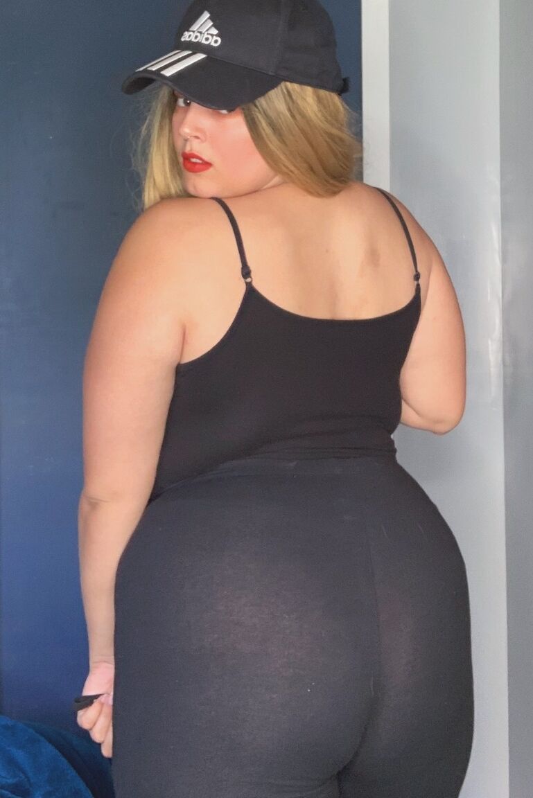 15P Chubby blonde babe Jordyn khaled shows her huge boobs and poses in nylons