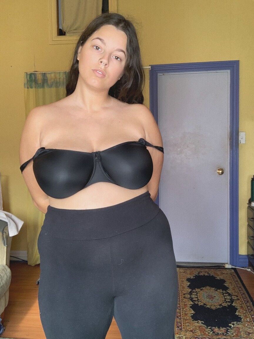 15P Chubby blonde babe Jordyn khaled shows her huge boobs and poses in nylons
