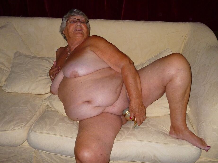 20P Fat UK nan Grandma Libby gets completely naked before masturbating with a toy