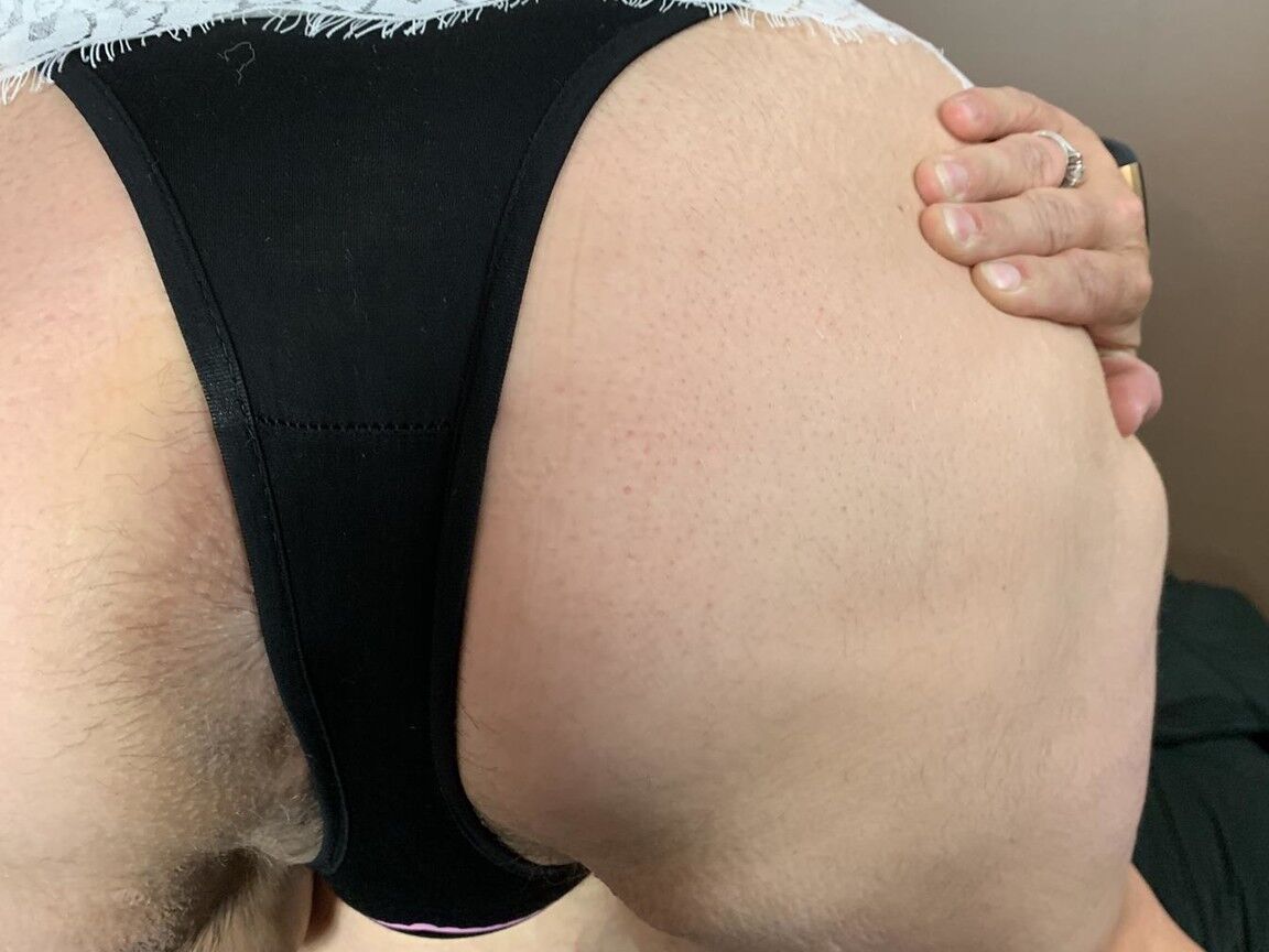 20P Grueso mayor amateur Sexy NE BBW consoladores su coño afeitado en una cama