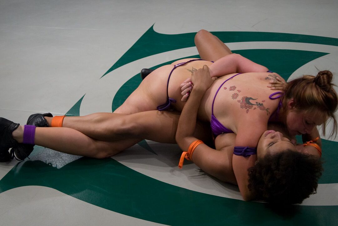 21P Ultimate Surrender Bella Rossi, Yana Jordan