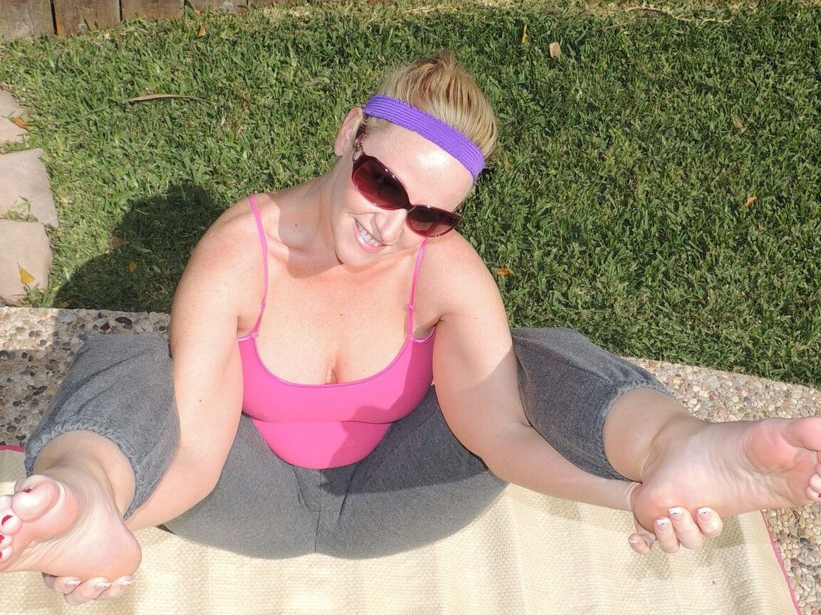17P Mme Siren Fatty MILF blonde non nue