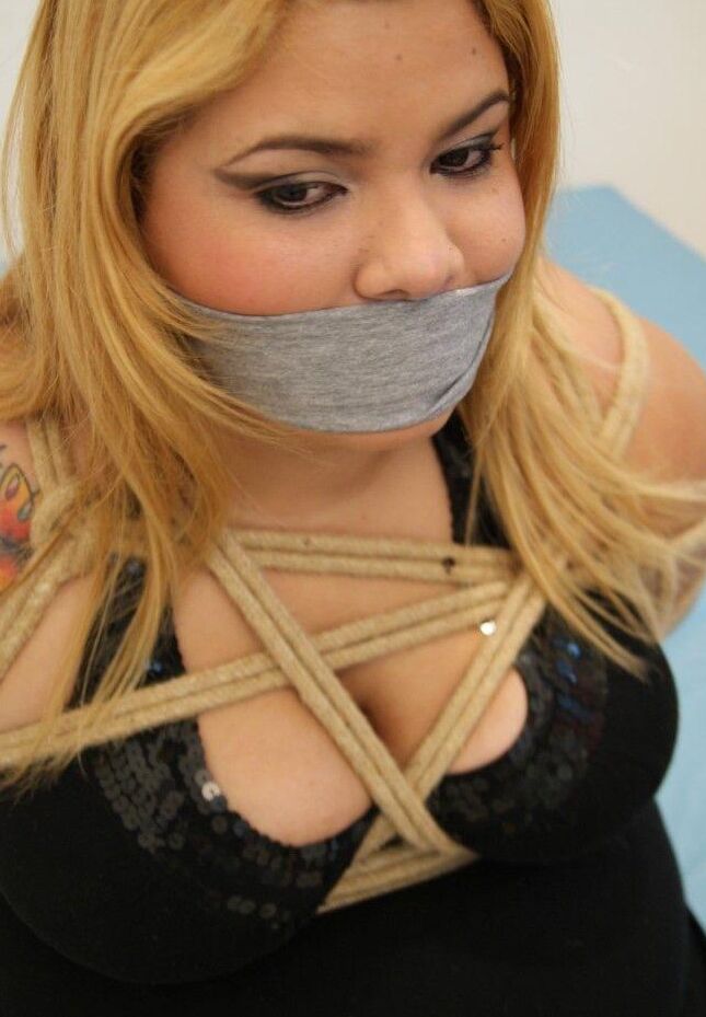 16P Strawberry blonde plumper is tied up with rope while cleave gagged