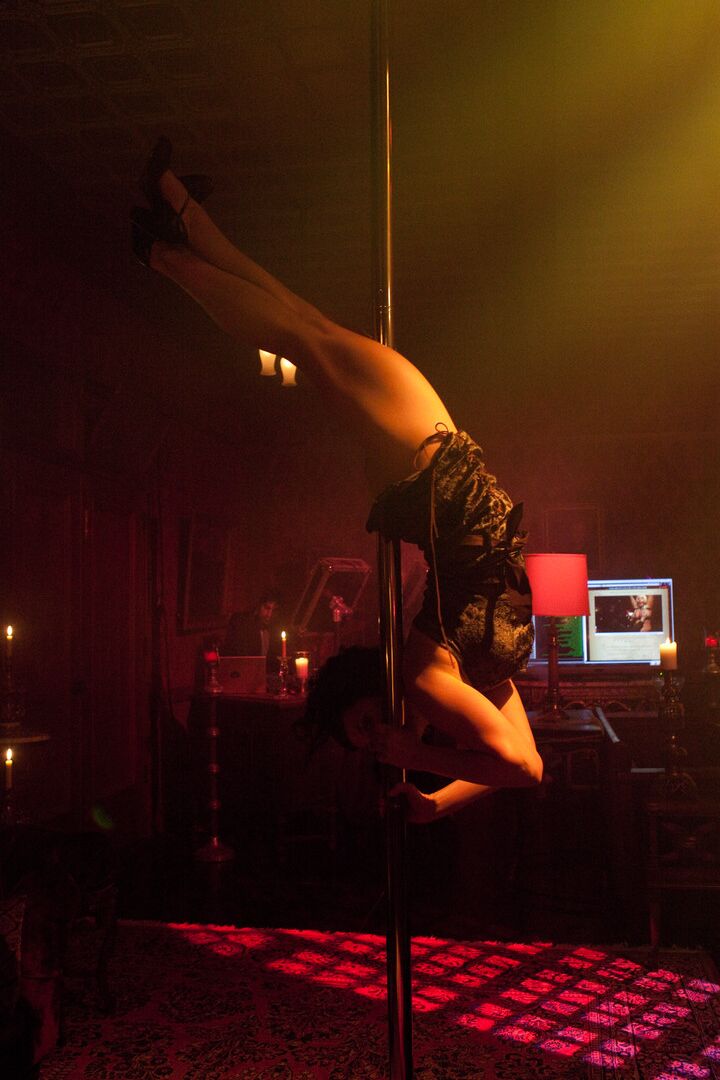 21P The Upper Floor Dana Vixen, Emma Haize, Iona Grace, Kait Snow, Maestro, Wolf Hudson