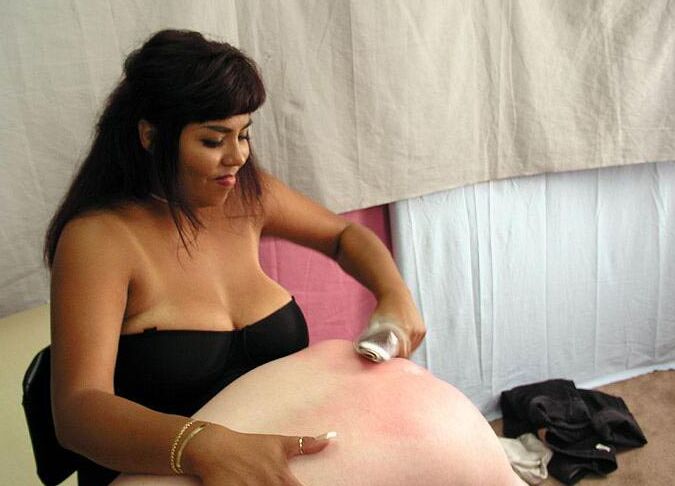 15P Les femmes qui punissent traitées comme un chien