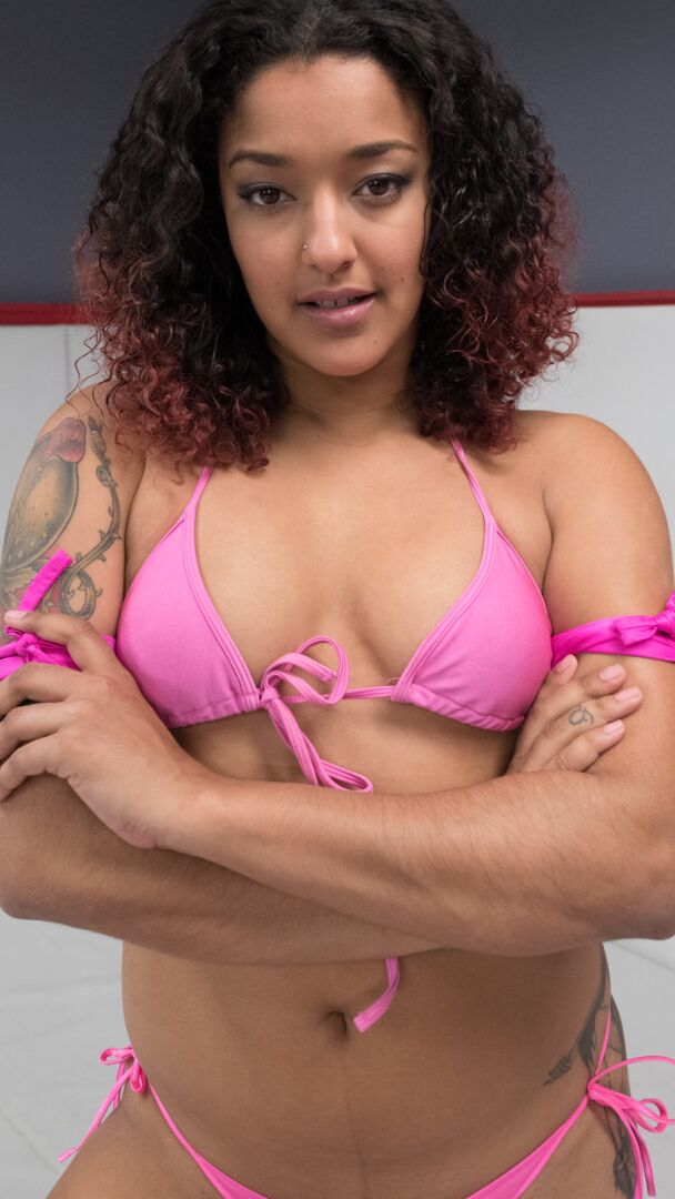 21P Ultimate Surrender Daisy Ducati, Izamar Gutiérrez